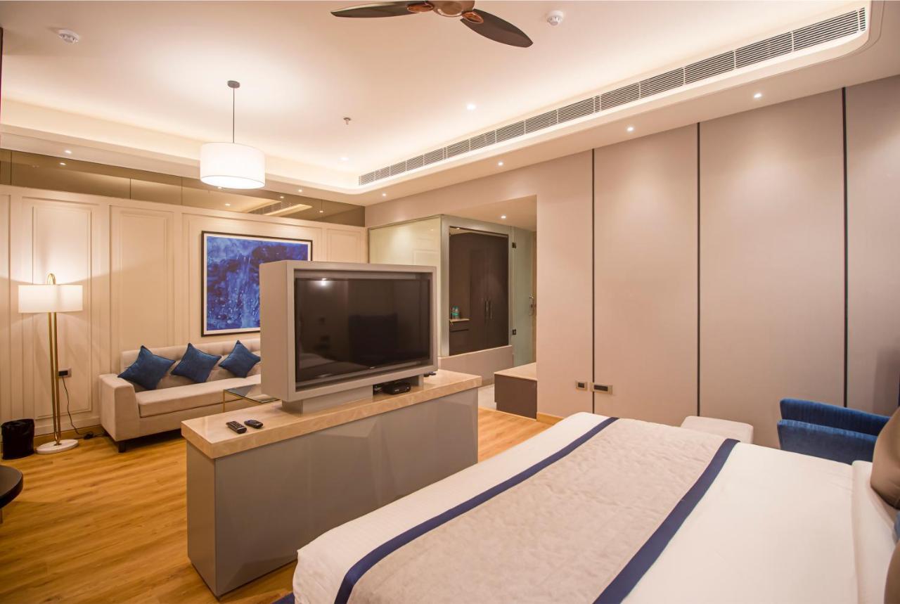The Cove Wing Hotel Panchkula Ngoại thất bức ảnh