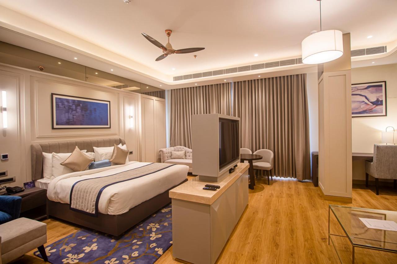 The Cove Wing Hotel Panchkula Ngoại thất bức ảnh