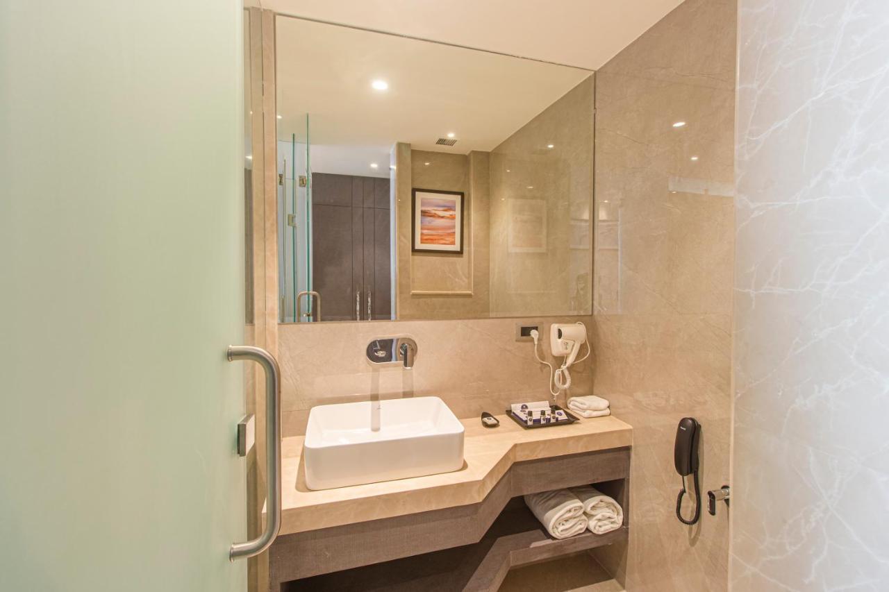 The Cove Wing Hotel Panchkula Ngoại thất bức ảnh