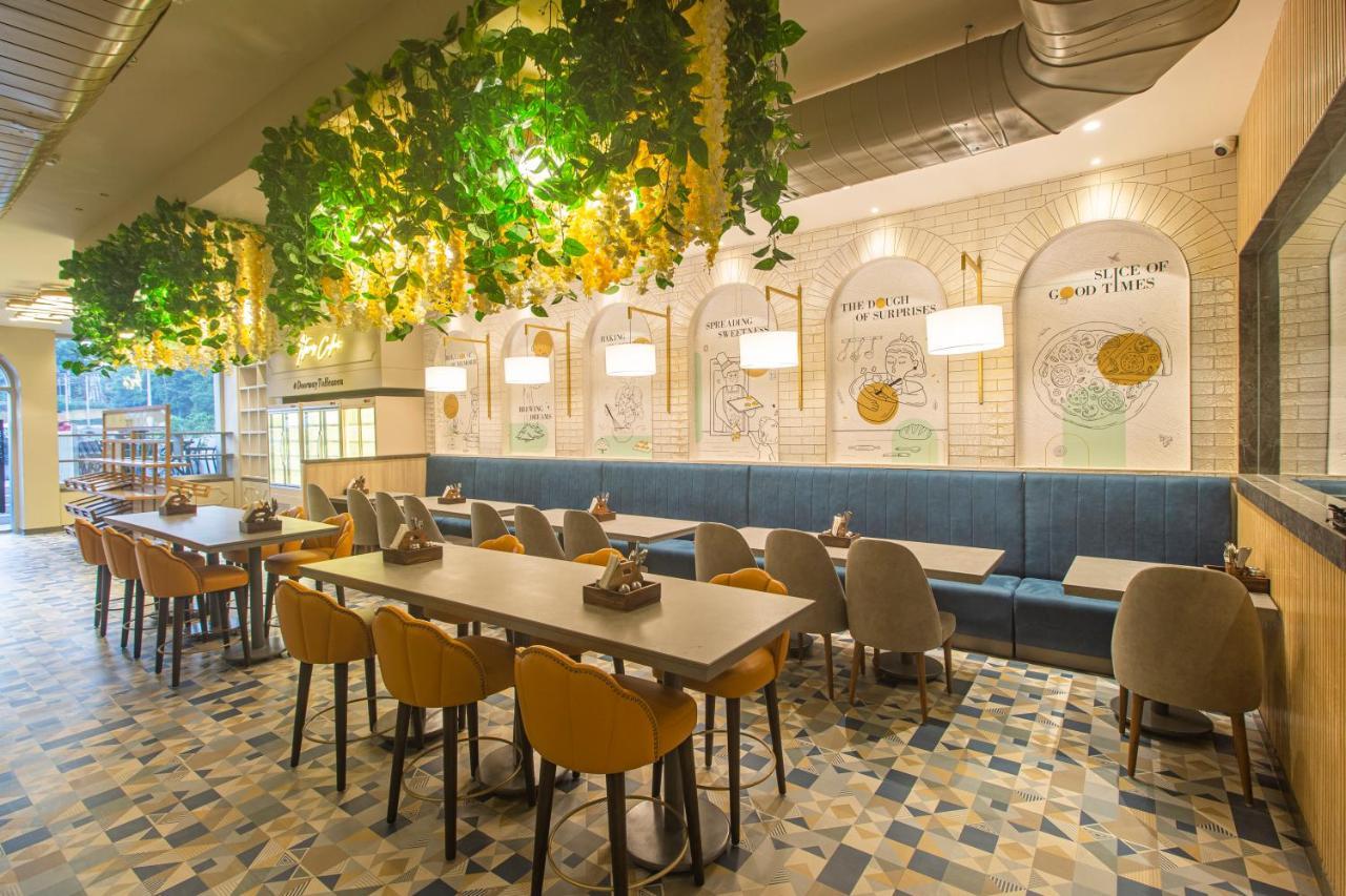The Cove Wing Hotel Panchkula Ngoại thất bức ảnh